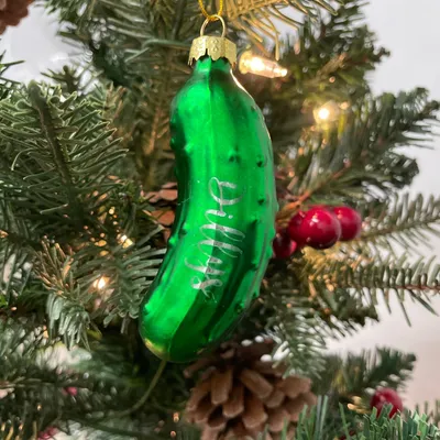 DILLYS CHRISTMAS PICKLE ORNAMENT